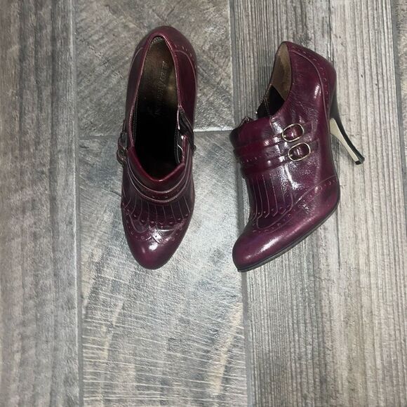 Enzo Angiolini reddish brown leather 3.75”Heels Stiletto and Lace-Up Design - Picture 1 of 7